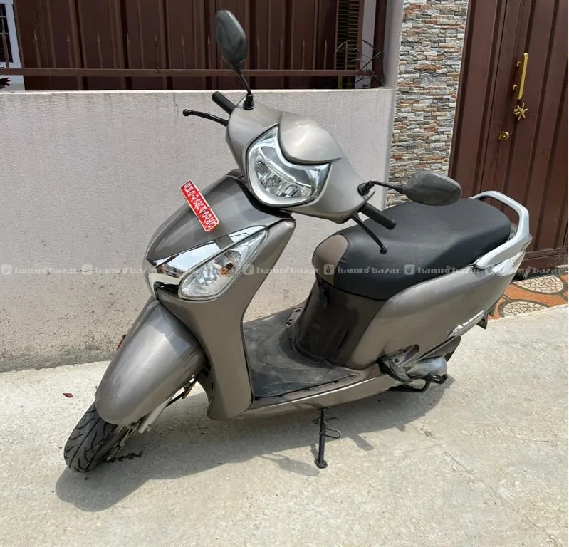 139 Lot Avaitor Personal Scooter Sale 3