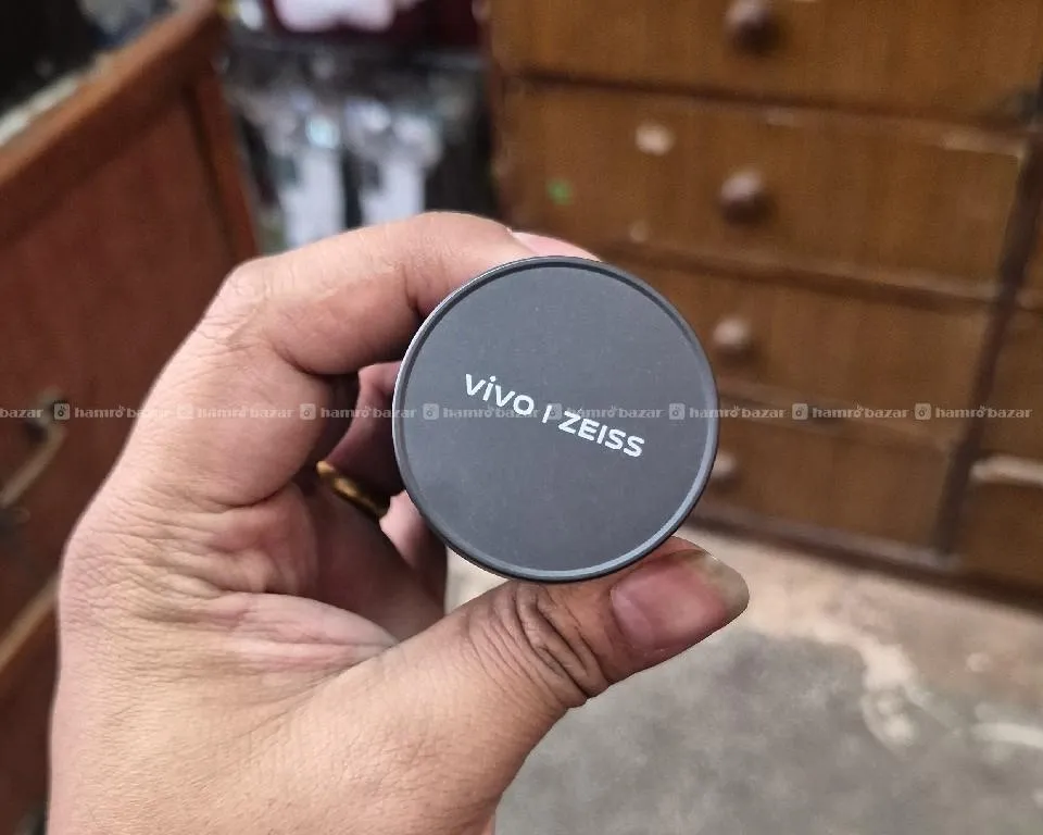 Vivo X300 Pro ZEISS 2.34× telephoto ExtenderKit 4