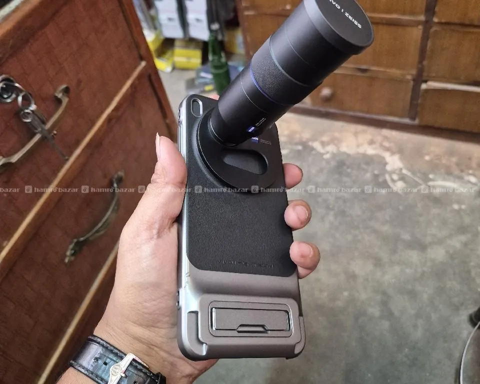 Vivo X300 Pro ZEISS 2.34× telephoto ExtenderKit 3