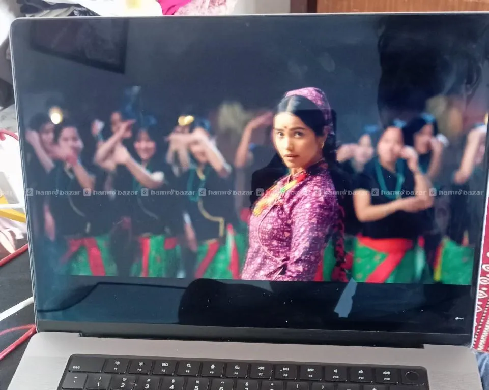 MacBook M1 pro 2021 16 inch 16/512 2