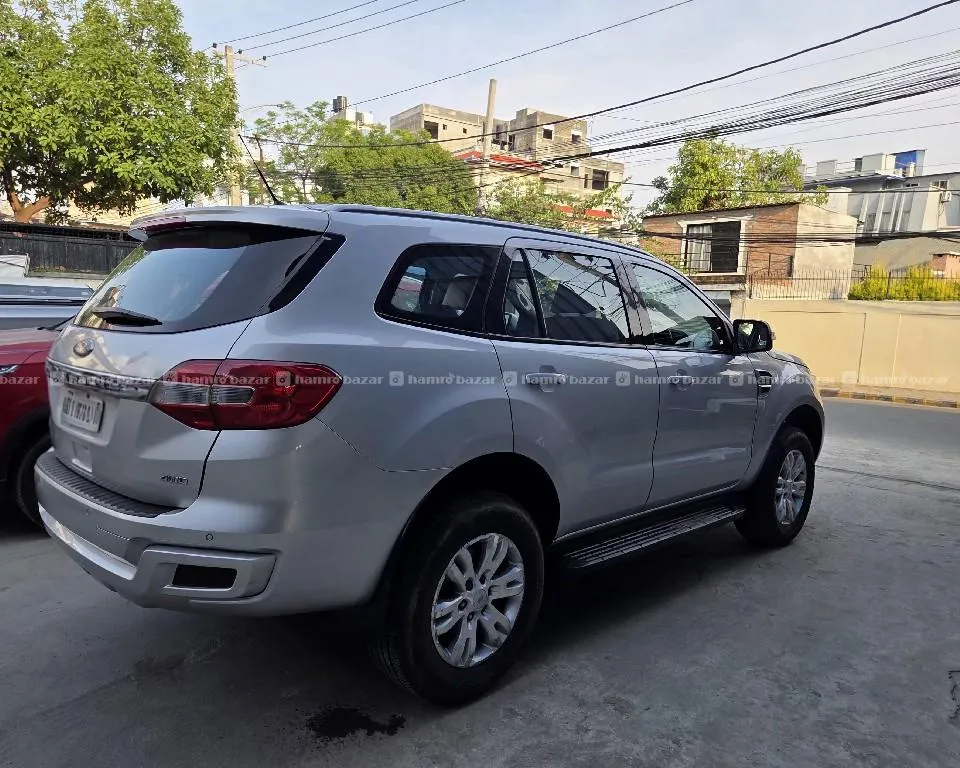 ford endeavour 3.2 good condition 3