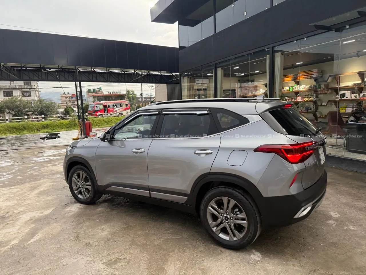 Kia Seltos HTX (Petrol IVT) 3