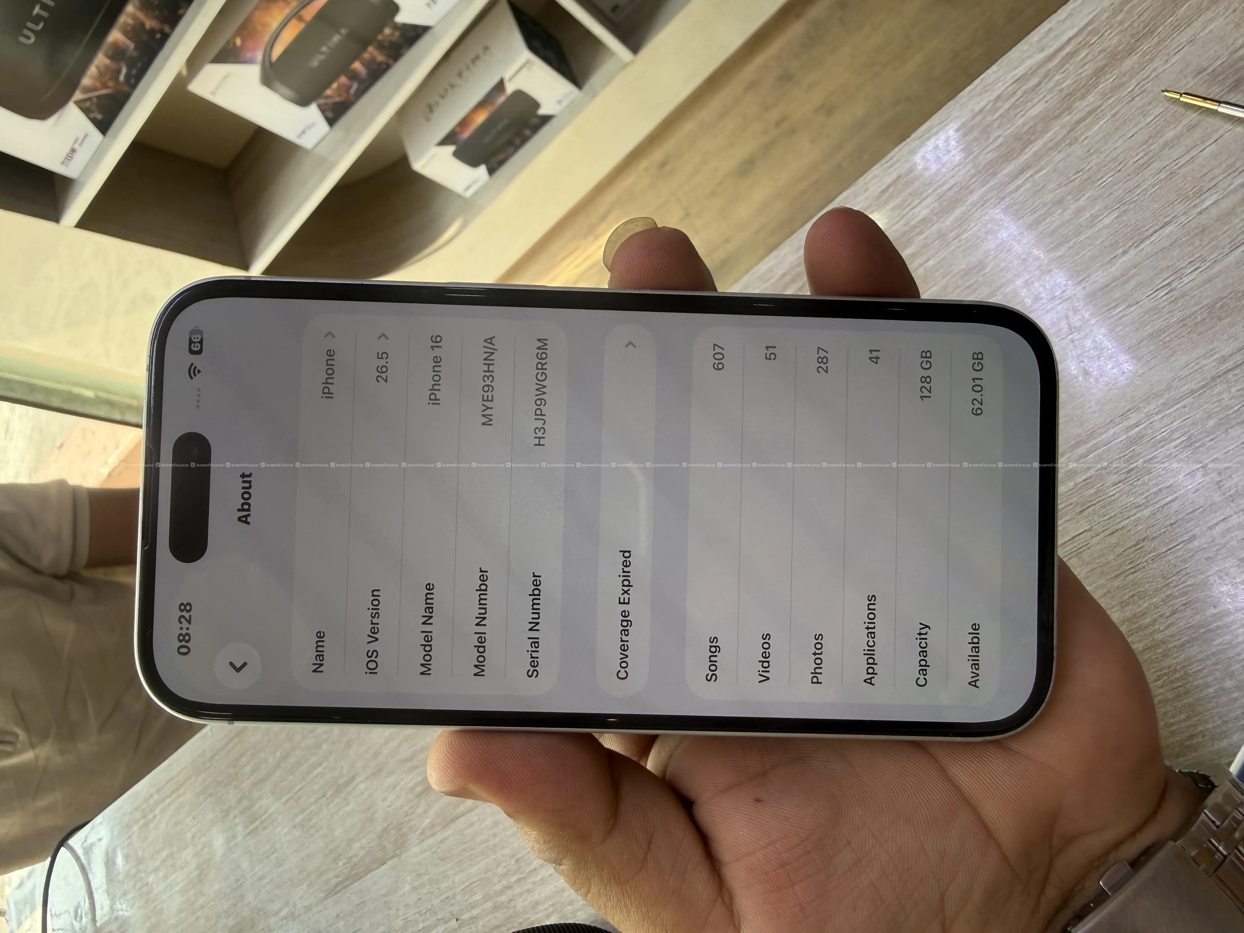 iPhone 16 3