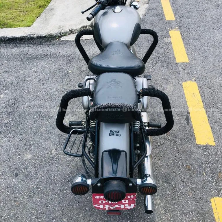 117 Lot Royal Enfield Classic 350 2