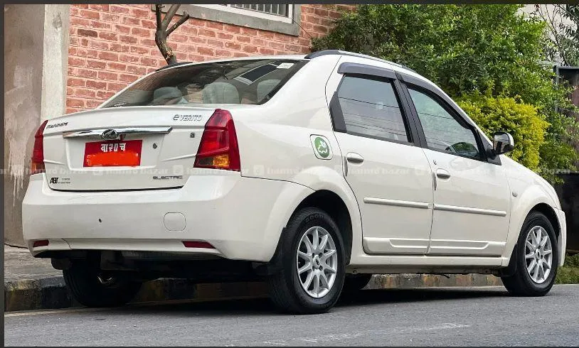 Mahindra E Verito D6 EV “Single Hand” 2018 4