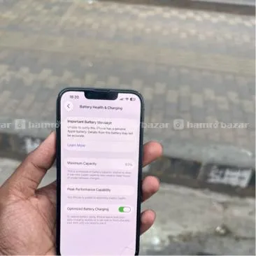 iPhone 13 4