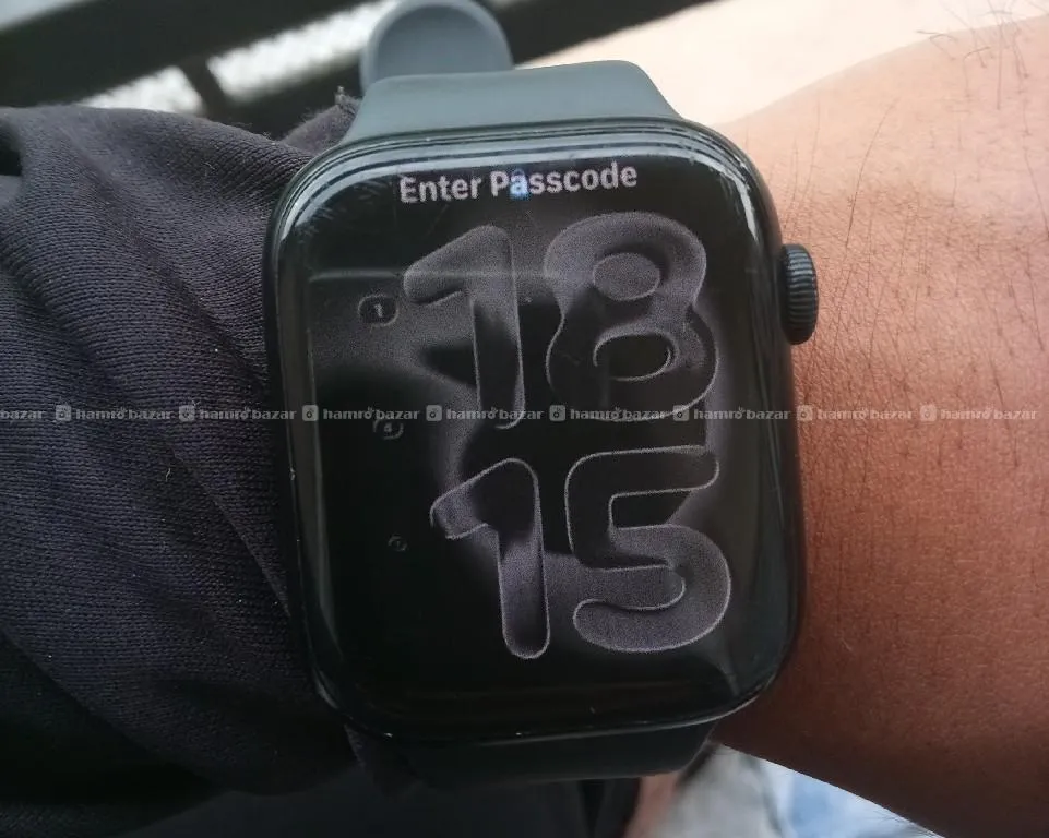 Apple Watch Series 8 (45mm) - US Model 99% Battery 4