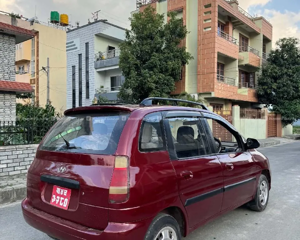 Hyundai matrix 2003 model Petrol 1600cc engine full option only 478k 4