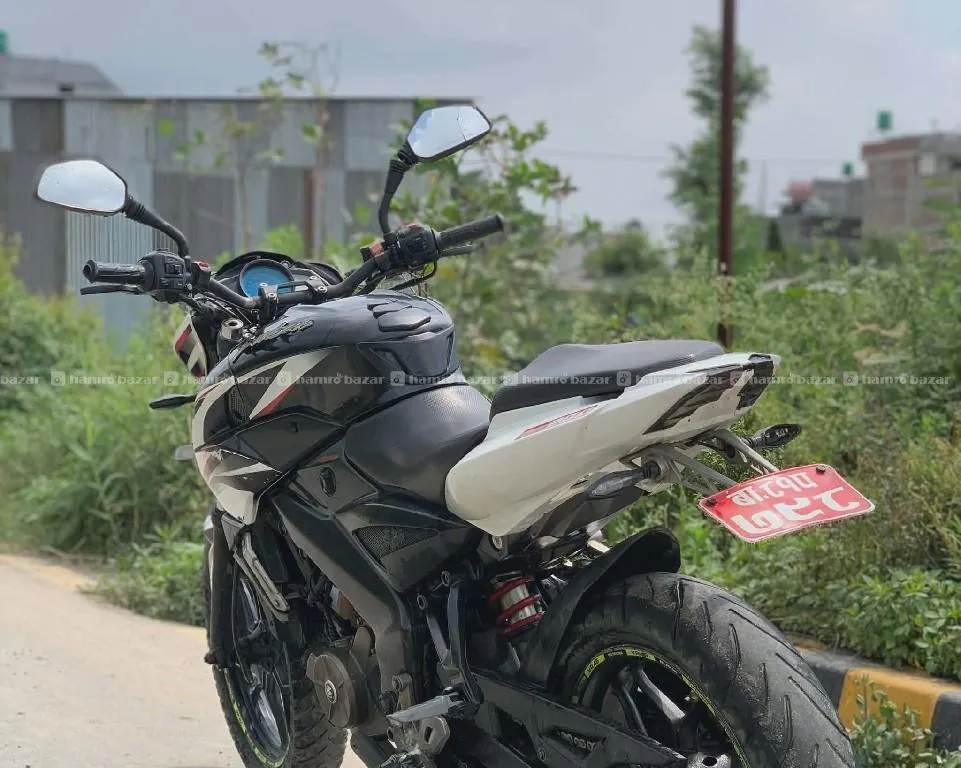 ns200cc - 81 lot 9818846575 or 976-8397661 2
