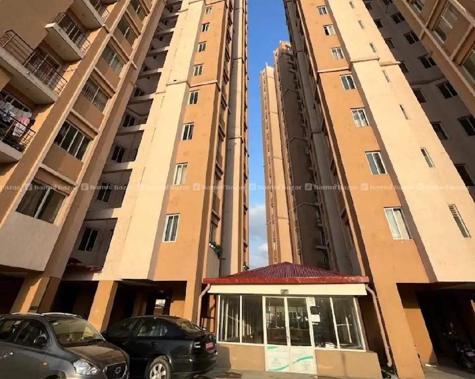 2BHK falt, merocity apartment, 20k/mon 3