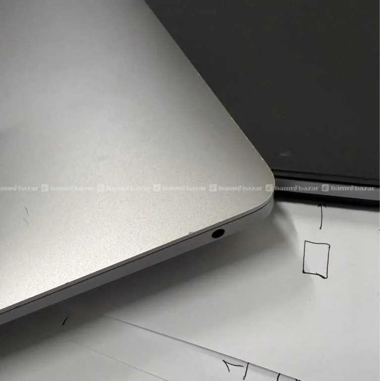 MacBook Air Good Condition 6