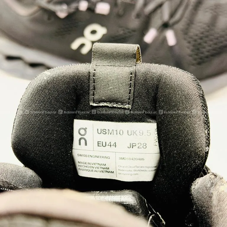ON CLOUD SURFER RUNNING SHOES 2