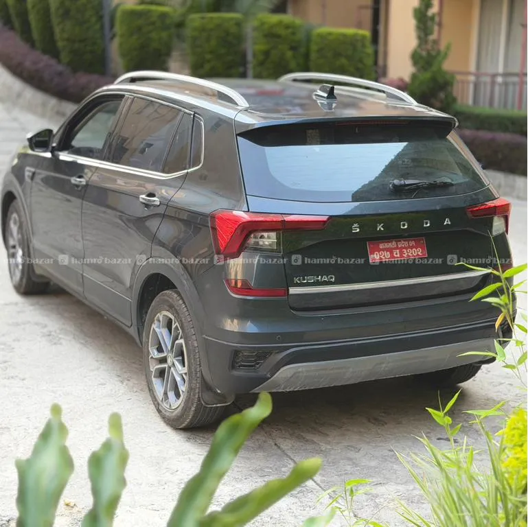 Skoda kushaq Automatic 
Single Hand
2022  Top Mode 3