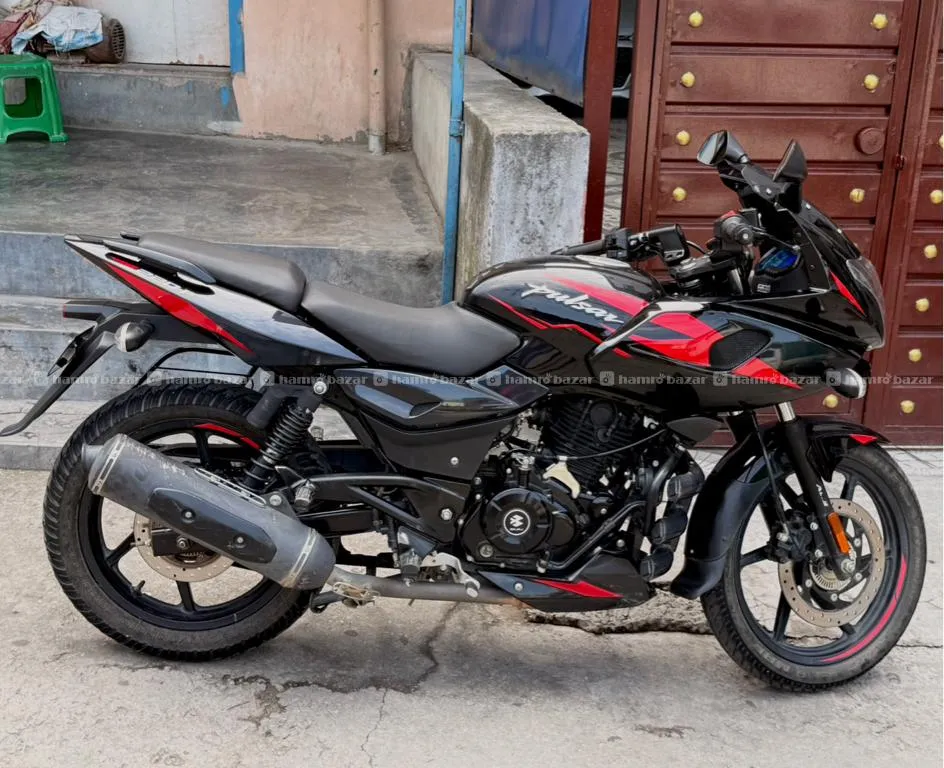 Pulsar 220f single Hand Only 7500 Km Run 5