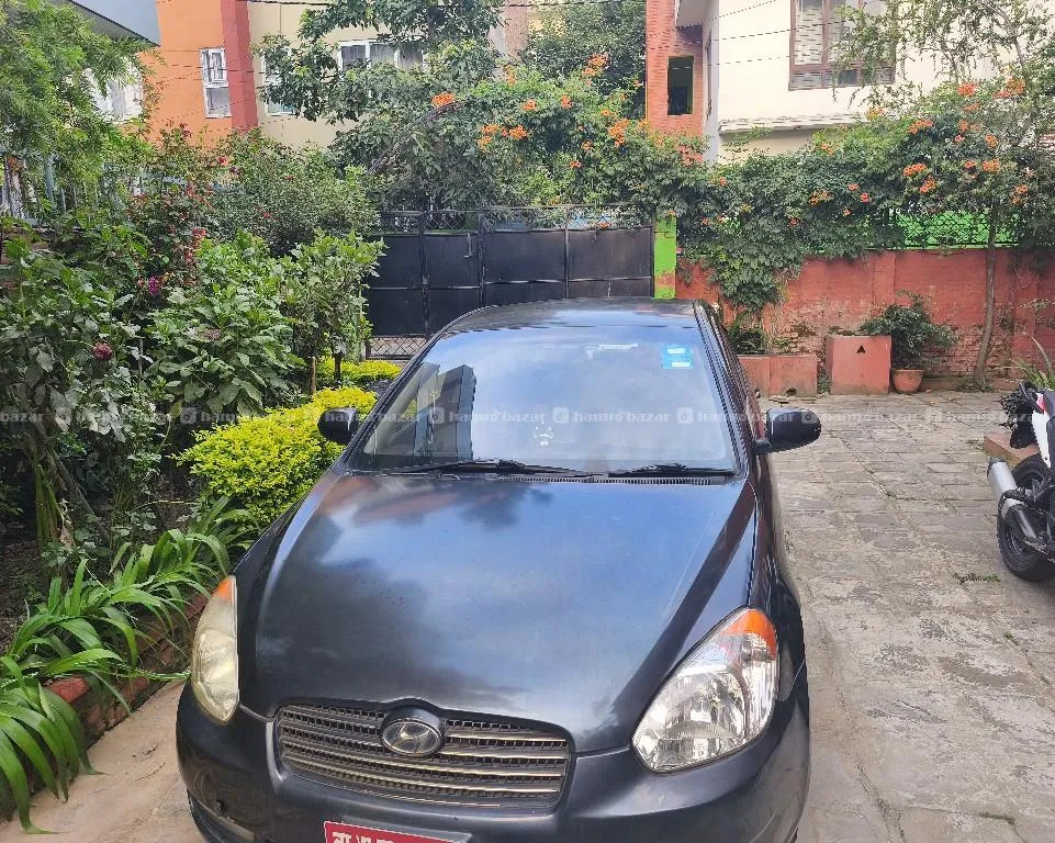 Hyundai Accent 2009 for sale 5