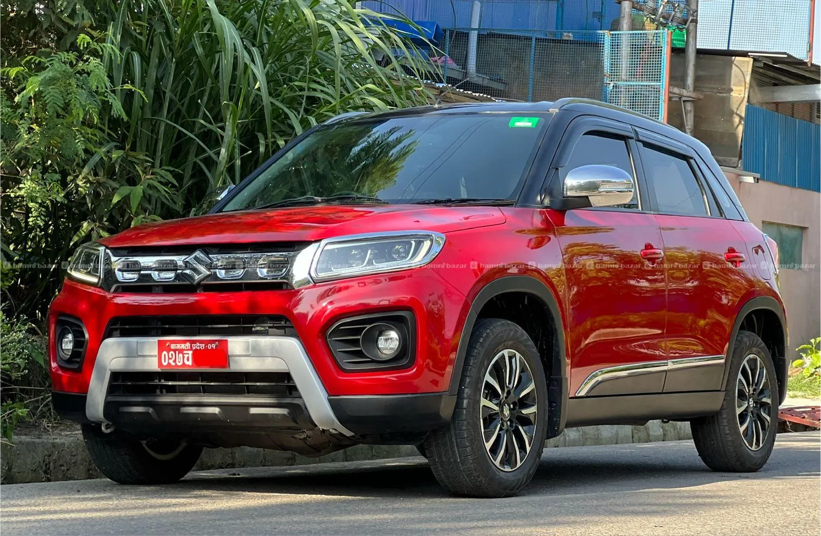 Maruti Suzuki Brezza ZXi+ 2022 "Single Hand" 3