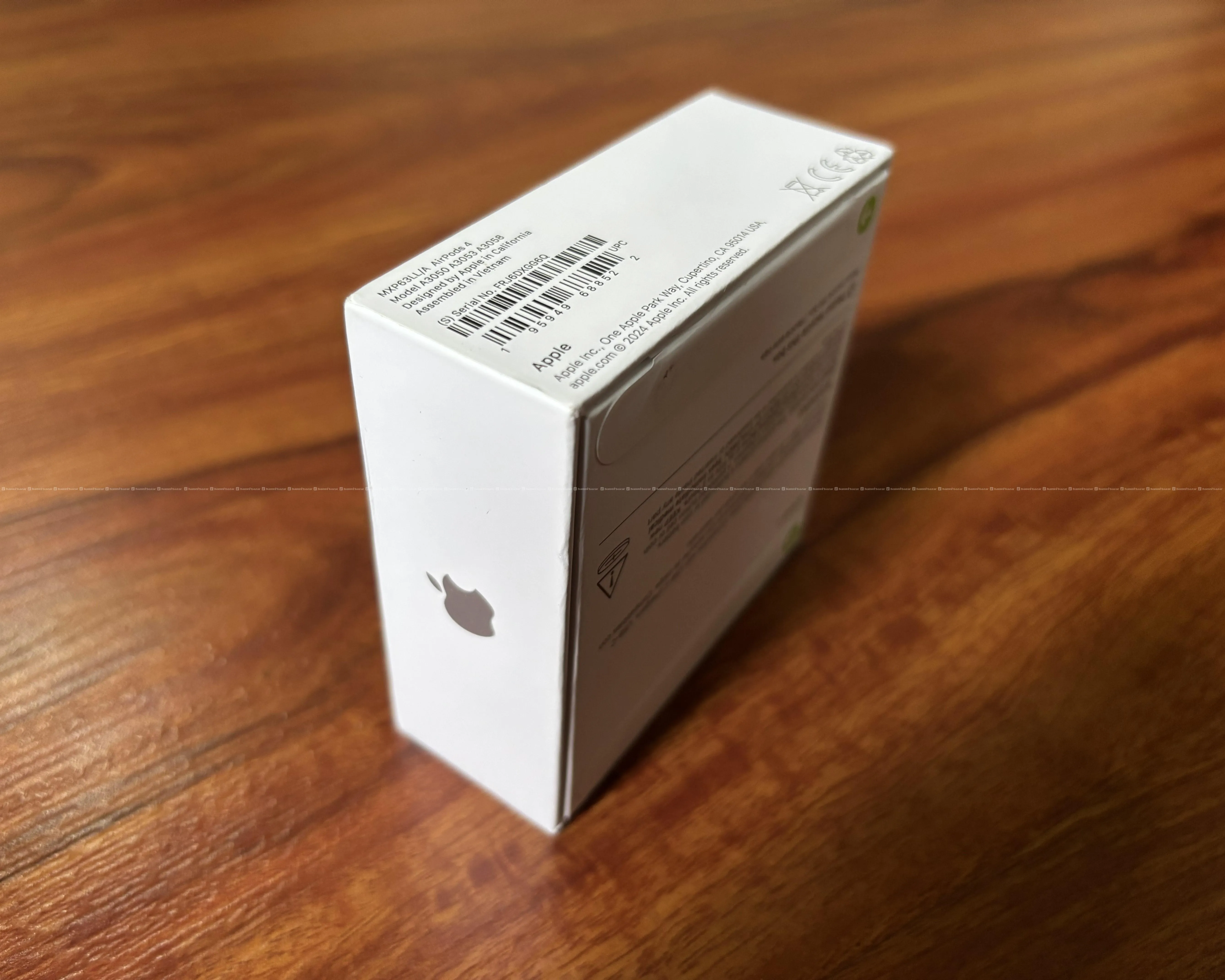 APPLE AIRPODS 4 [BRAND NEW+SEALED] 3