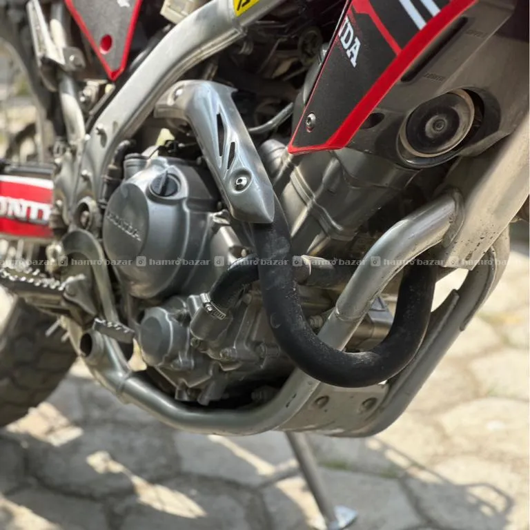 CRF 250L 2017 NEW ABS MODEL
FRESH LIKE NEW 4