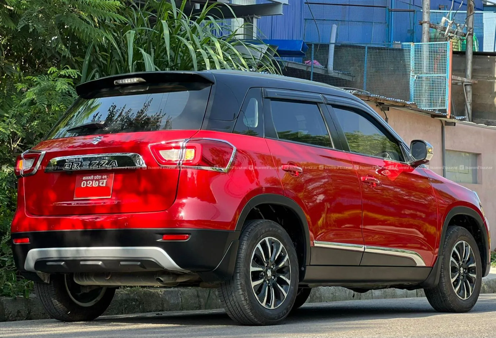 Maruti Suzuki Brezza ZXi+ 2022 "Single Hand" 2