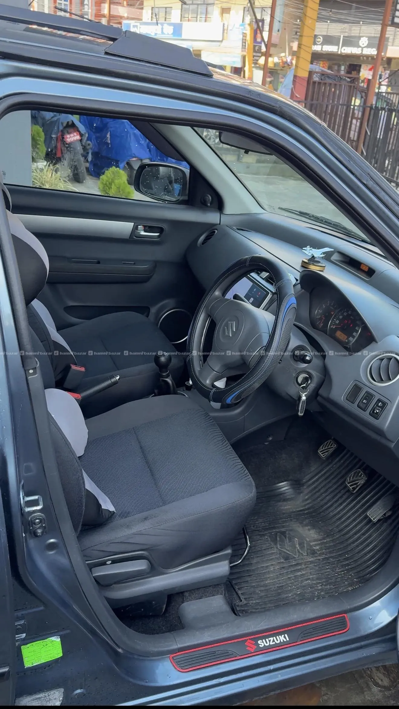 Suzuki Swift VXi 2010 Hatchback(Full fresh cond..) 3