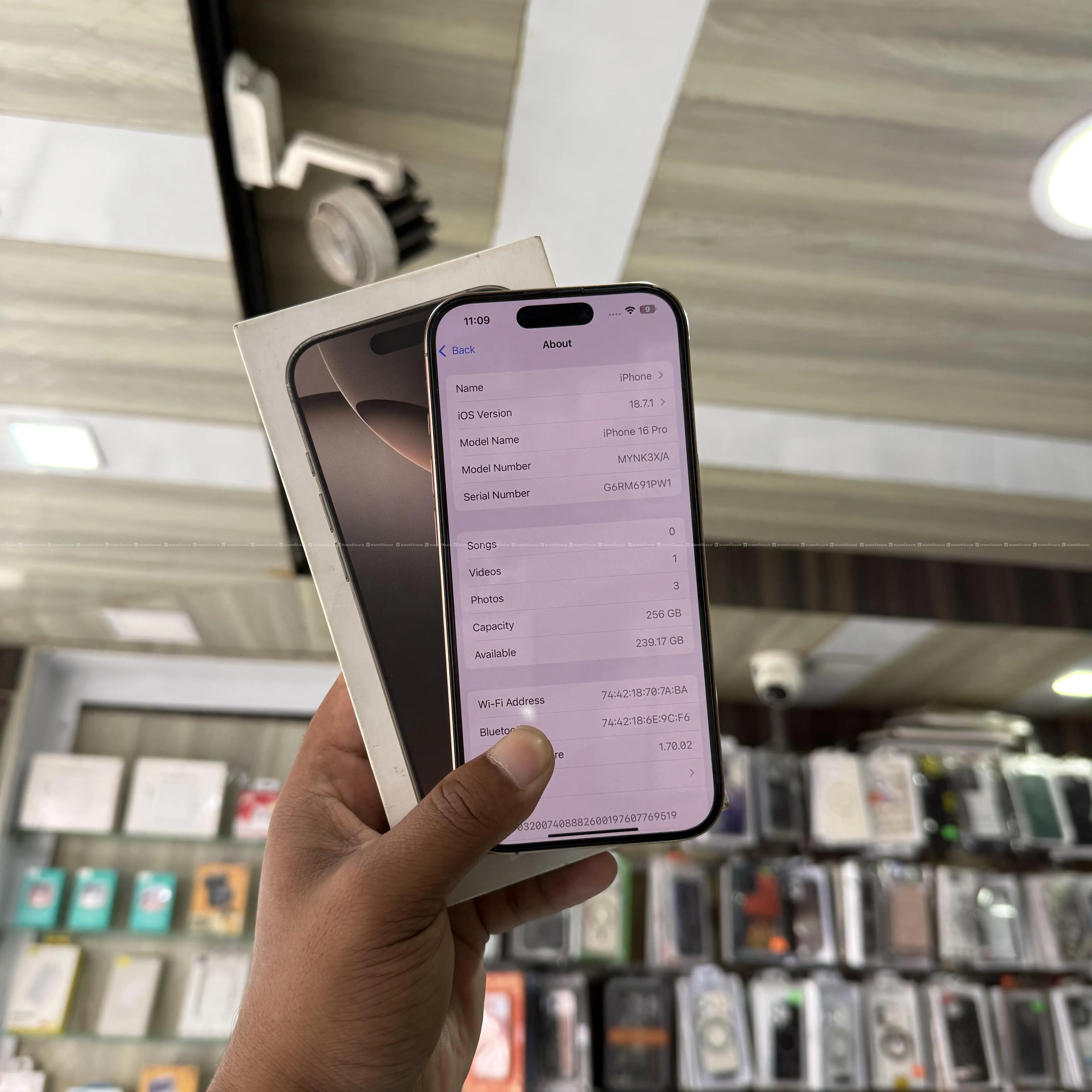 iPhone 16 Pro - 256gb - Vat bill\ Box 4