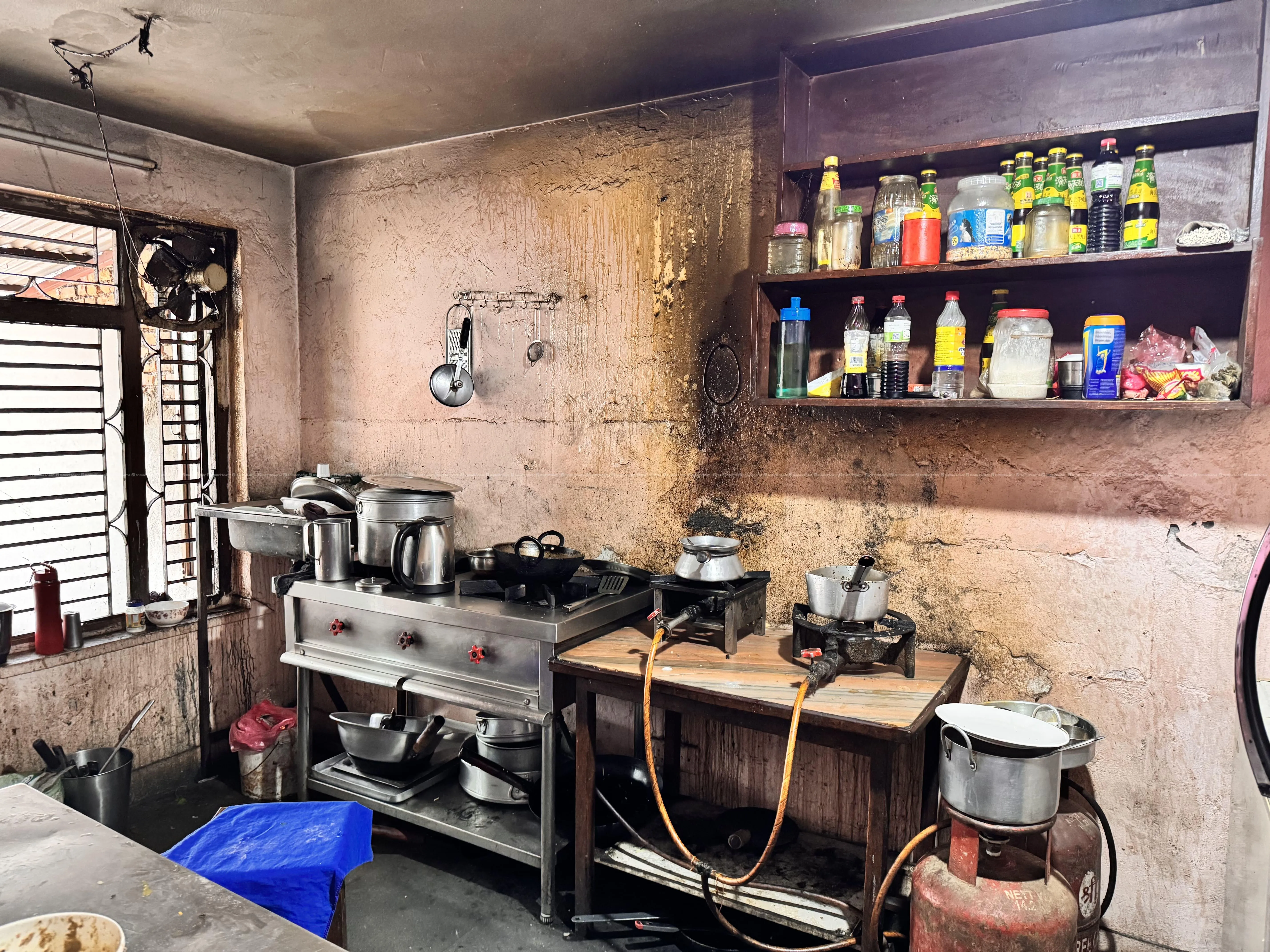 Ekdam chalirako restaurant on sale : GONBABU CHOWK 2