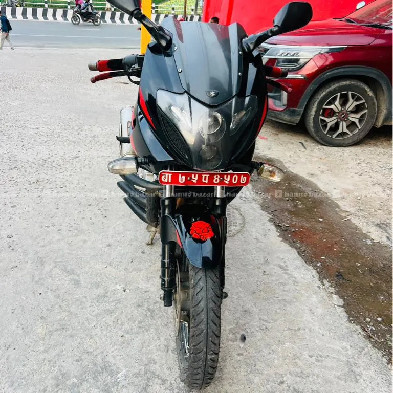 Bajaj 220 Pulsar Single Hand 2016 Model 75 Lot 4