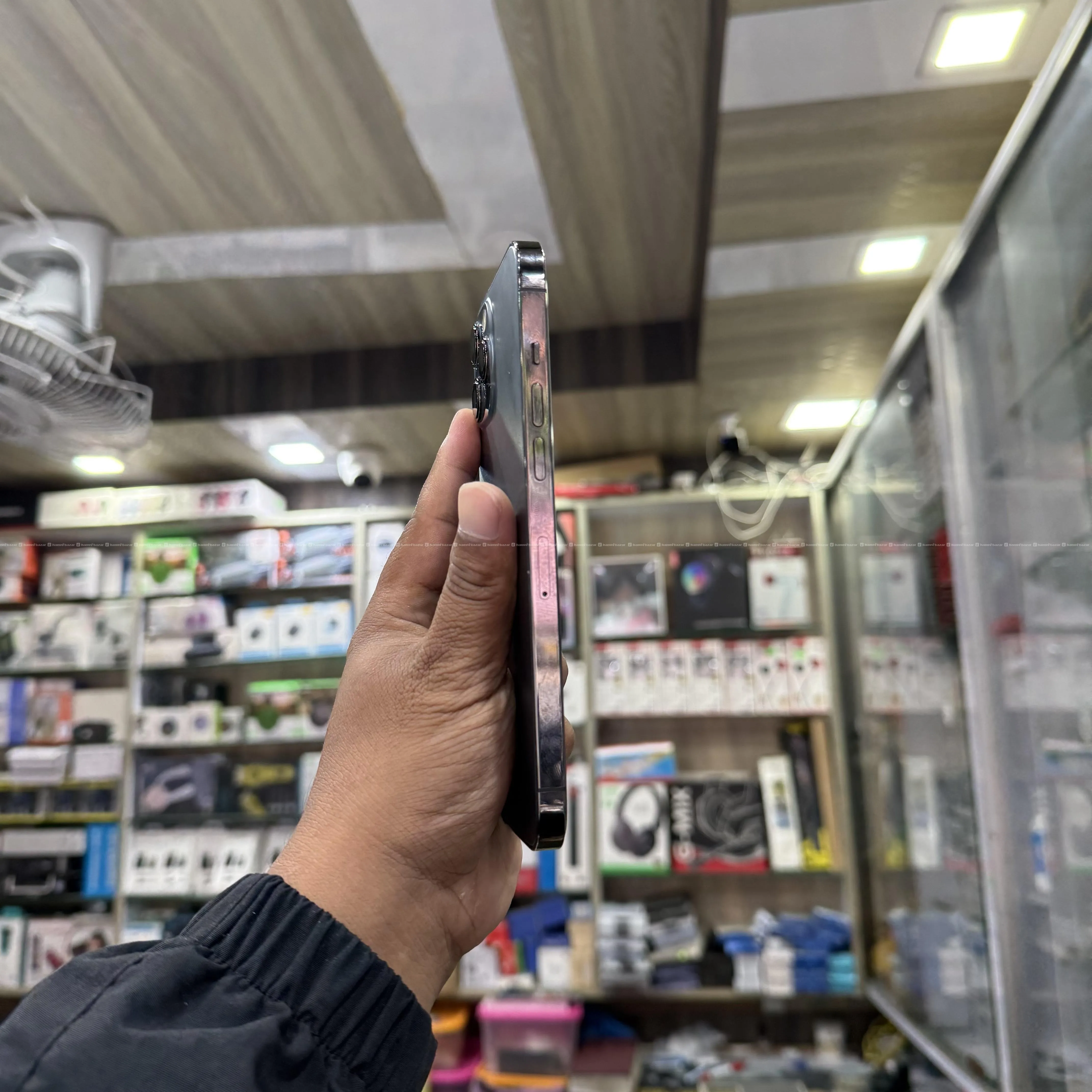 iPhone 12 Pro Max ( 256GB ) - 92% Battery Health 7