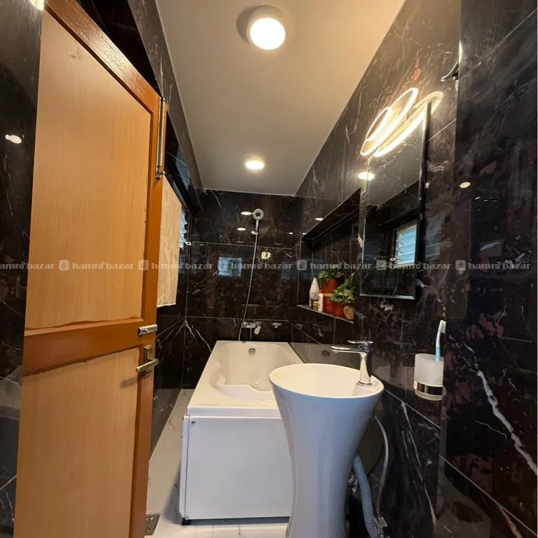 House On Sale In Makalbari 7
