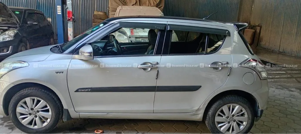 Maruti Suzuki Swift Zxi 2017 4