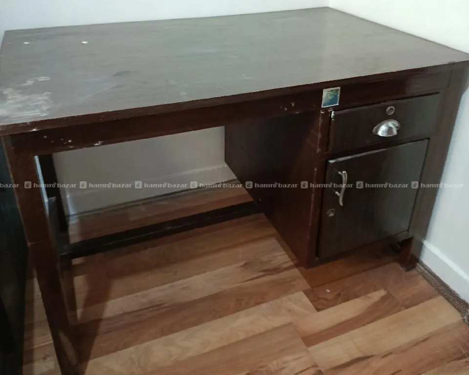 wooden table for office or study and rolling chair for sale!! 5