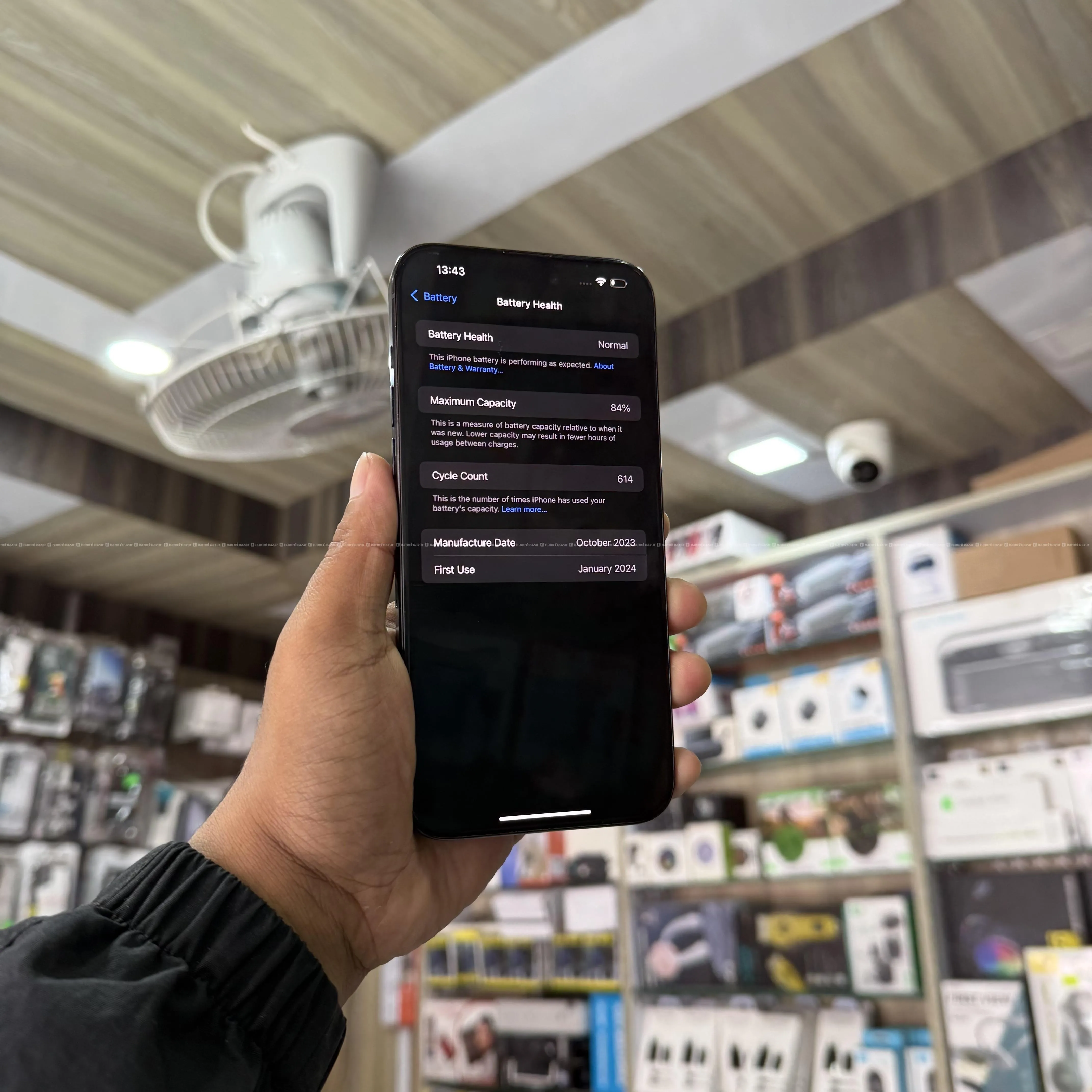 iPhone 15 Pro Max ( 256GB ) - Available Now 3