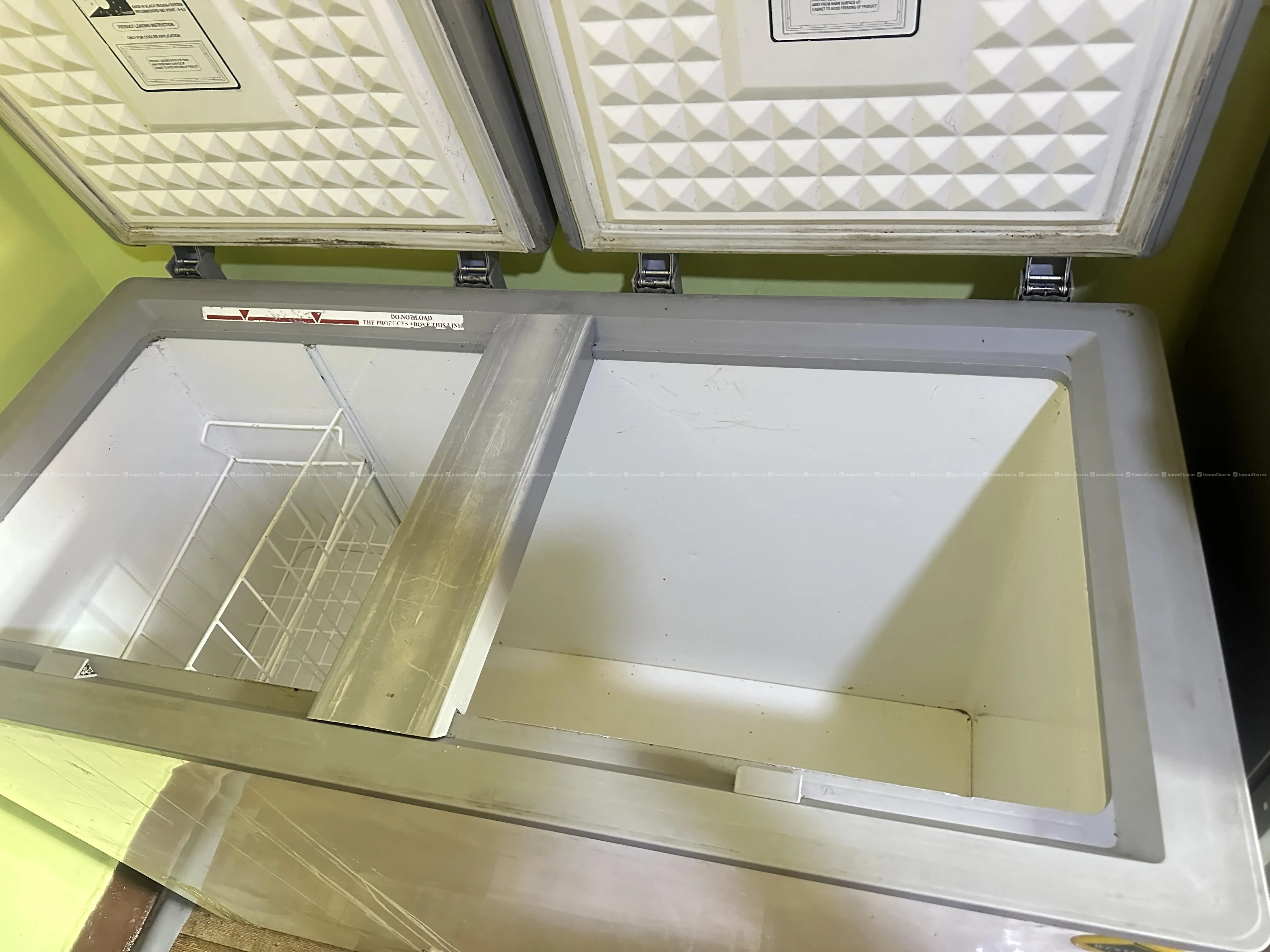 D37H225 Chest Freezer 3