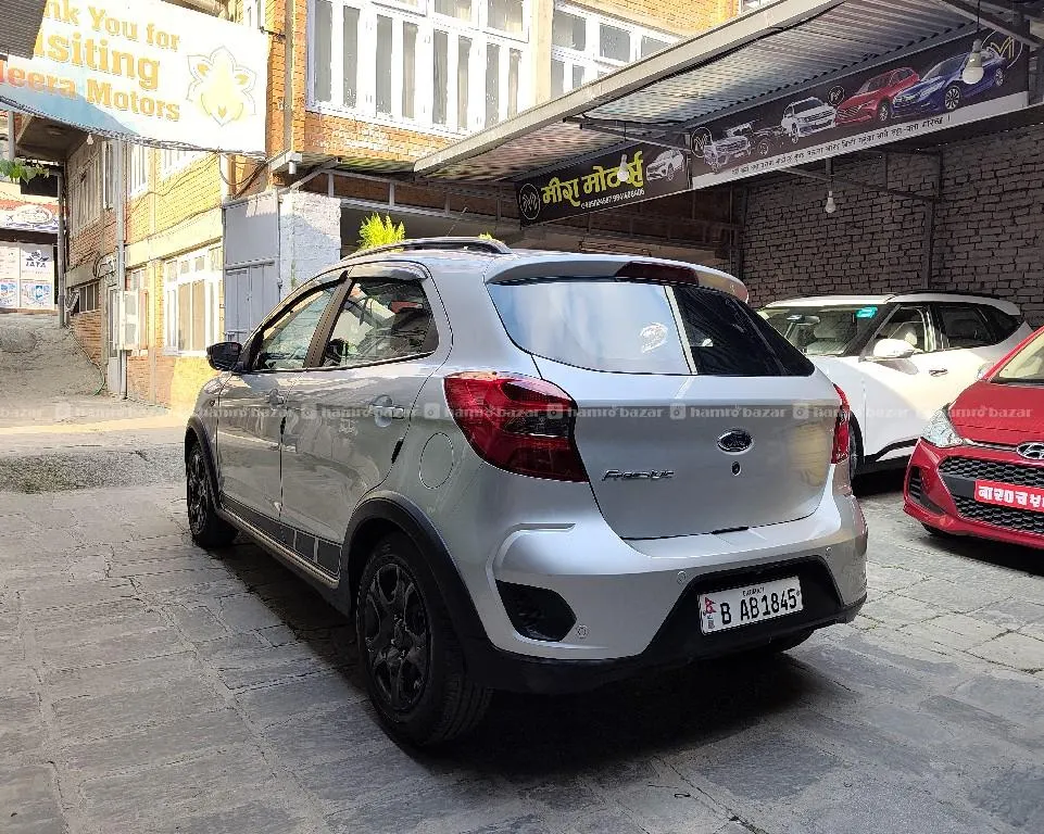 Company colour single handed Ford freestyle trend 2018 model for sale or exchange. 7