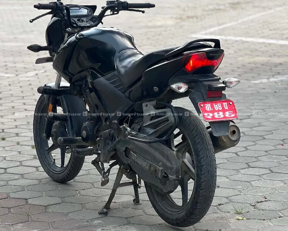 Honda Unicorn - 74 Lot 2