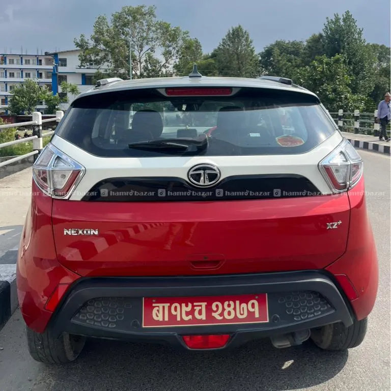 tata nexon xz+ 4