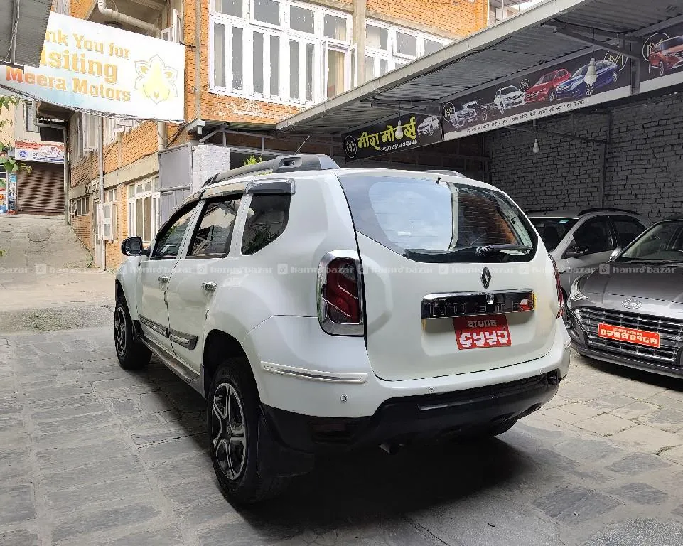 Duster Rxl petrol varient 2018 model fully modified cost around 1.50 lakh 4