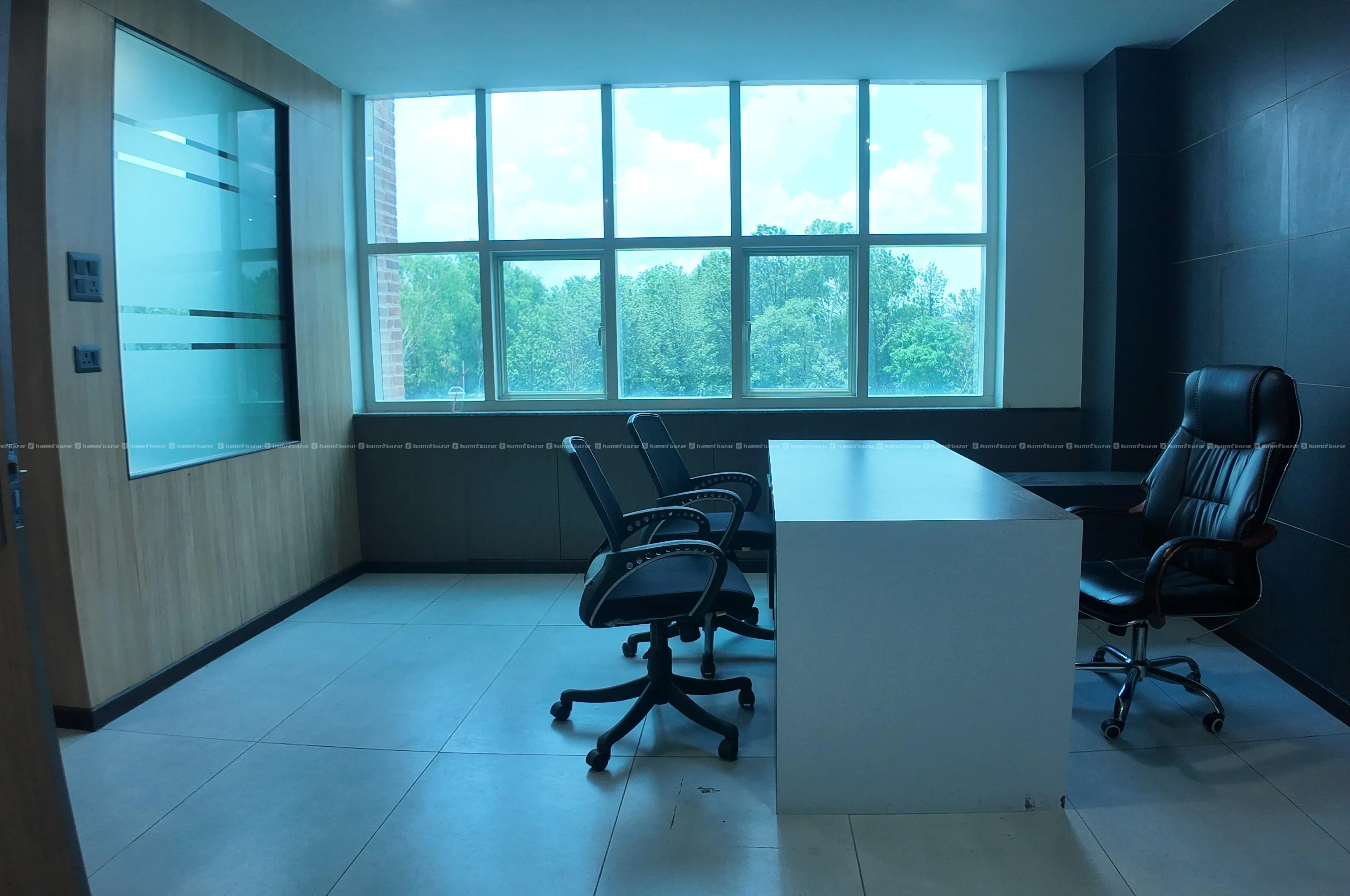 Office space on rent at Buddhanagar 6