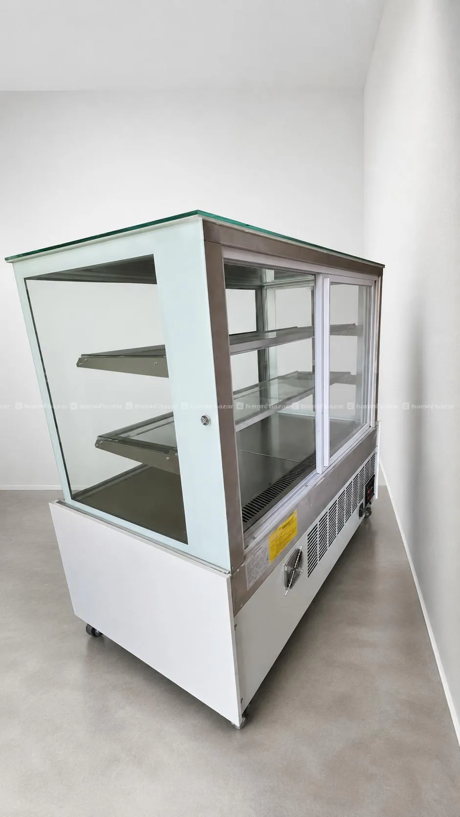 Cake Display Chiller 2