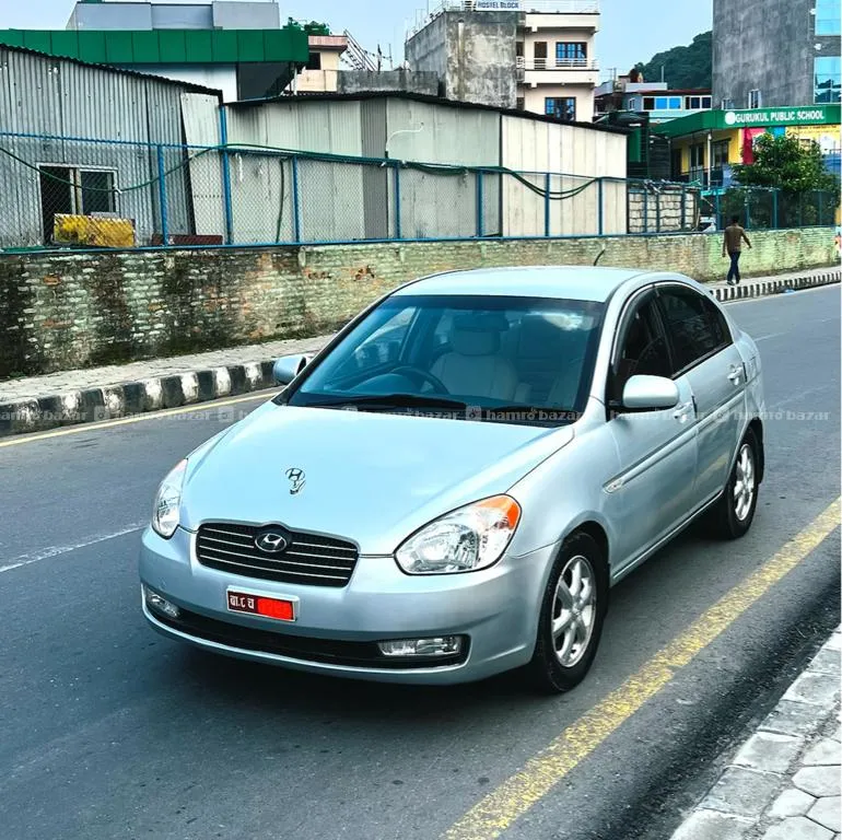 Sedan Luxury Car For Sell 3