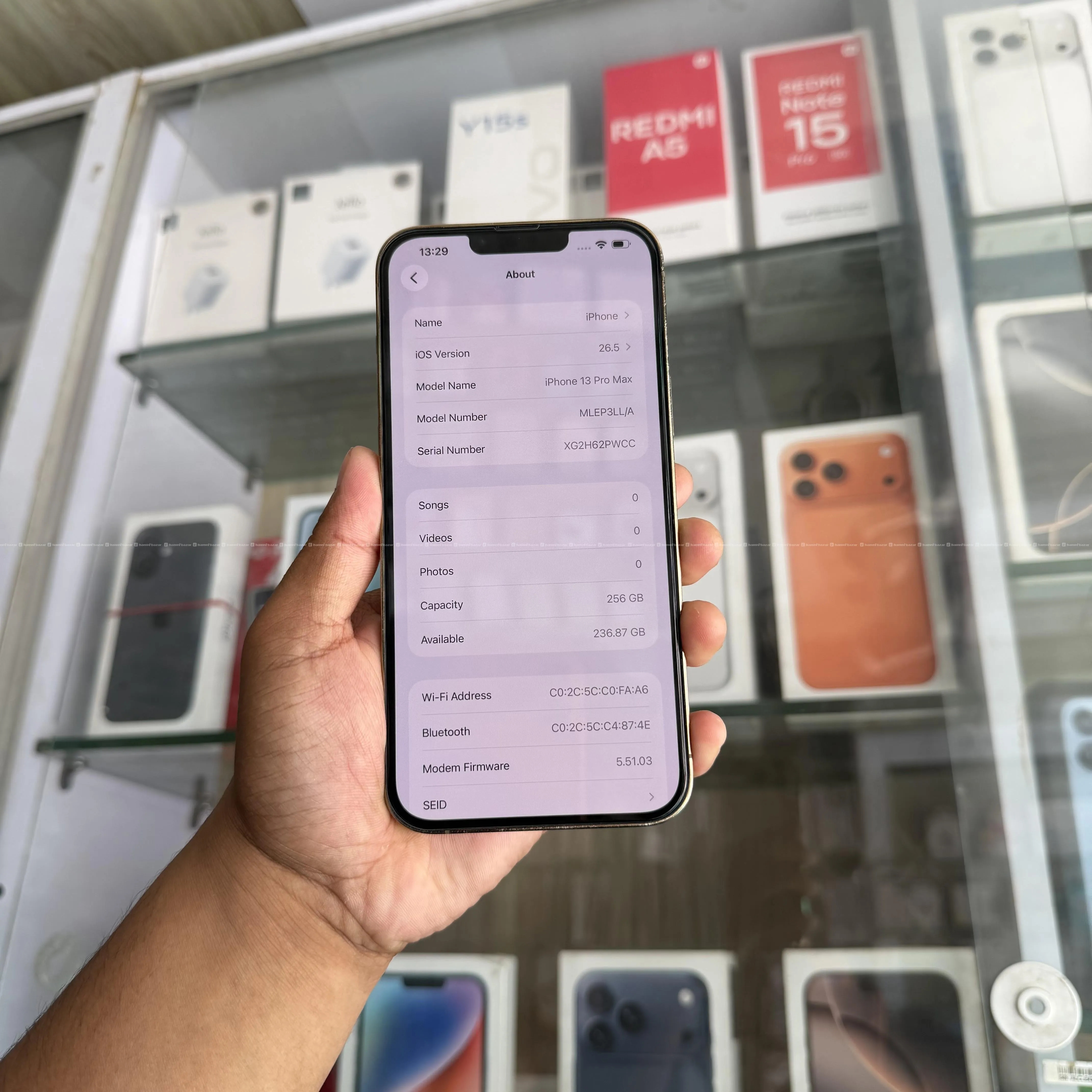 iPhone 13 Pro Max ( 256GB ) - 95% Battery Health 5