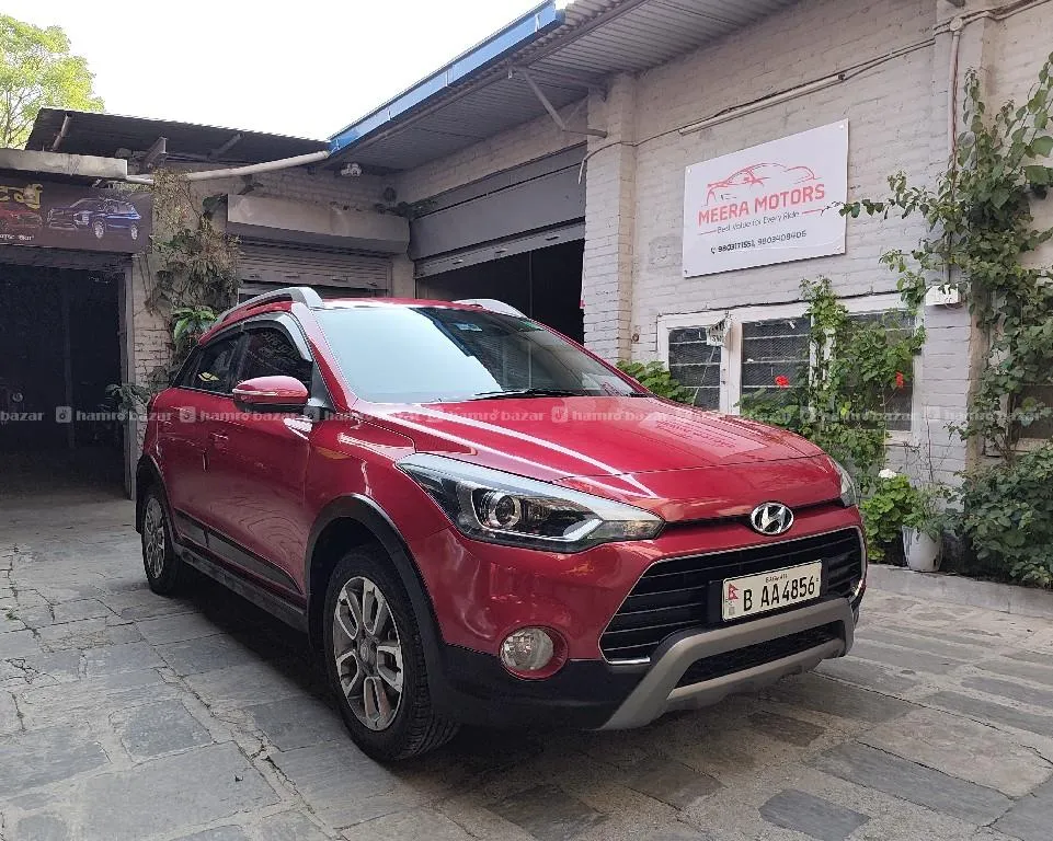 Company color single handed with full company service history i20 active S for sale or exchange. 2