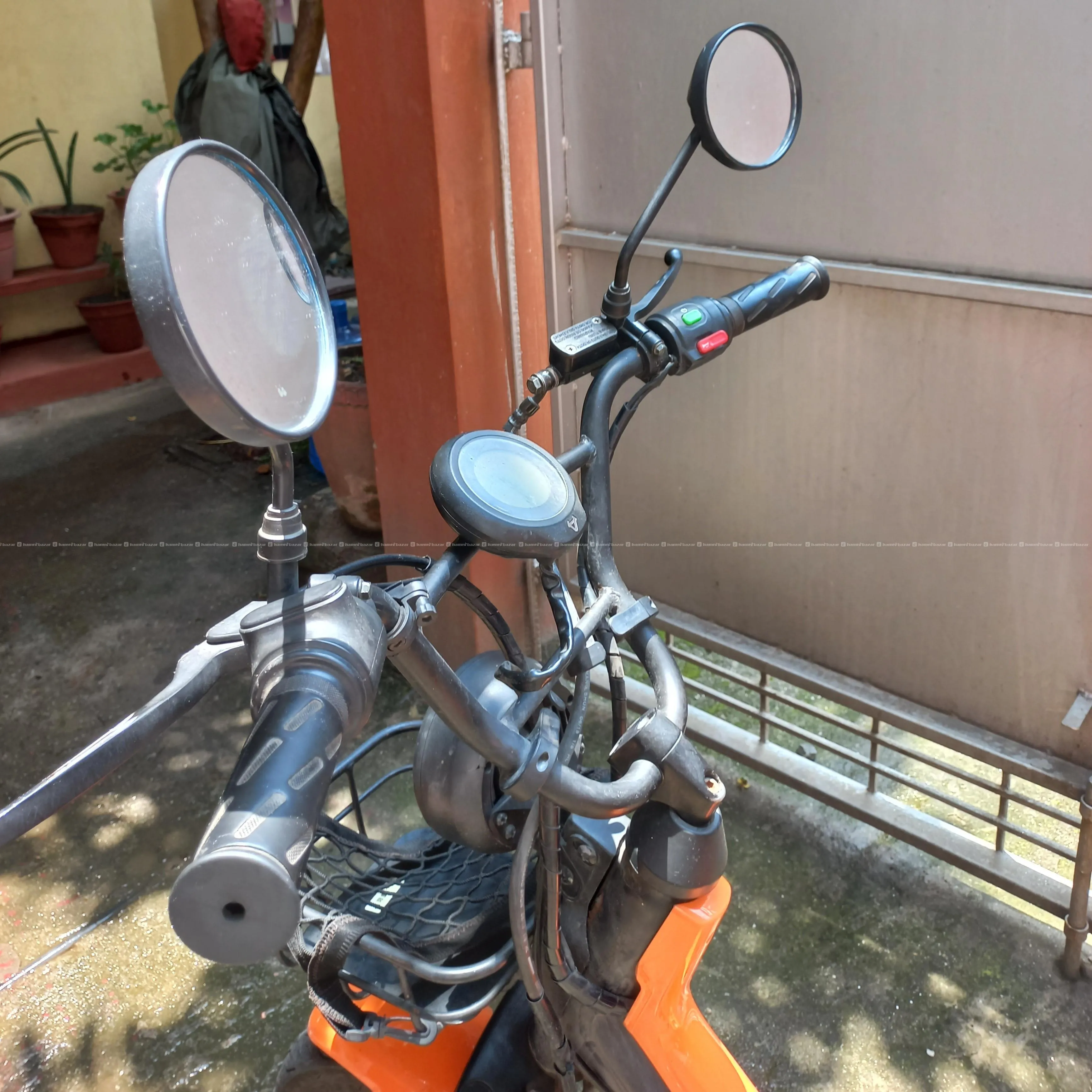 Electric scooter (NIU QUim) on sale 3