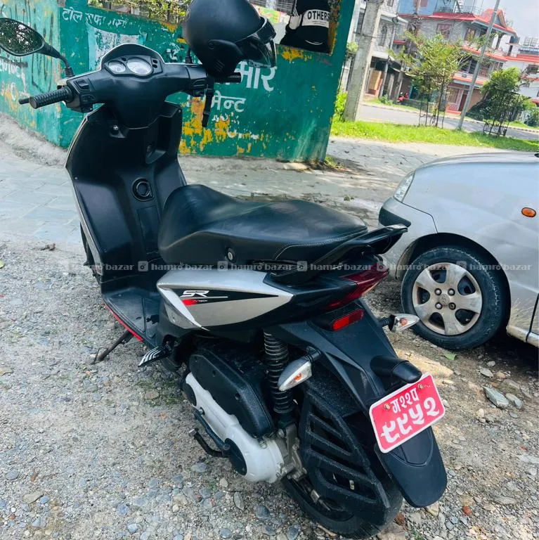Aprilia SR 125 0n Sell 3