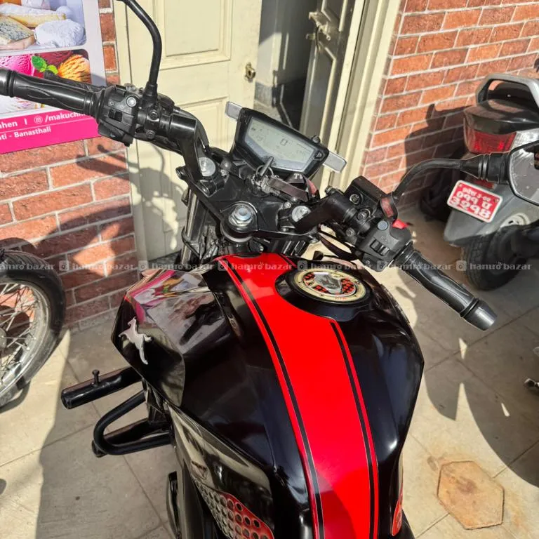 Apache RTR 200 4v With Riding Modes On Sale 2
