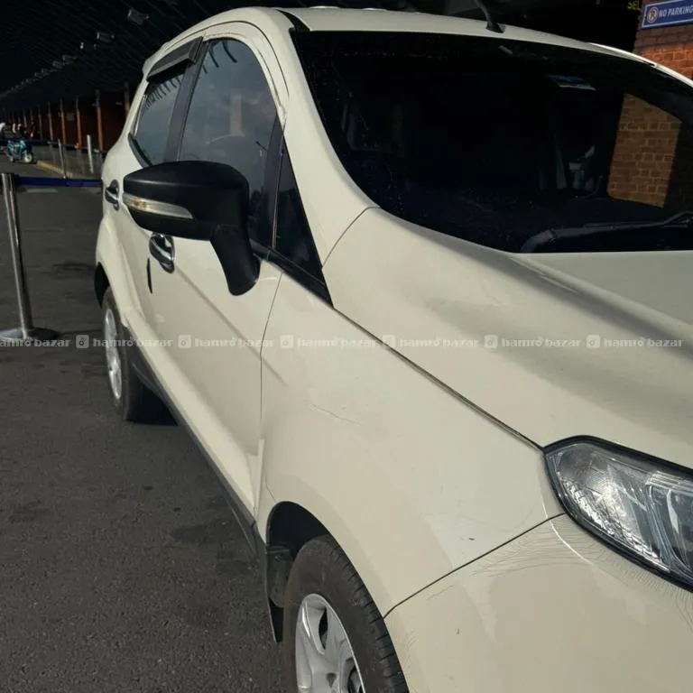 FORD ECO SPORTS 3