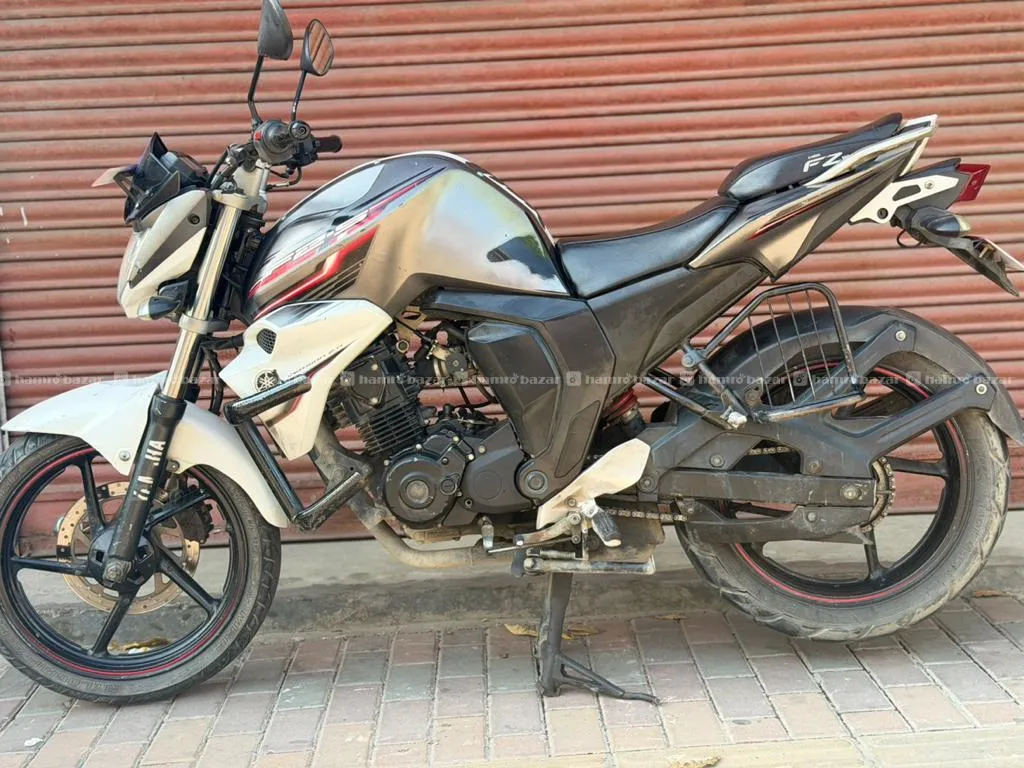 Yahama Fzs V2 82 Lot Sale Or Ex 3