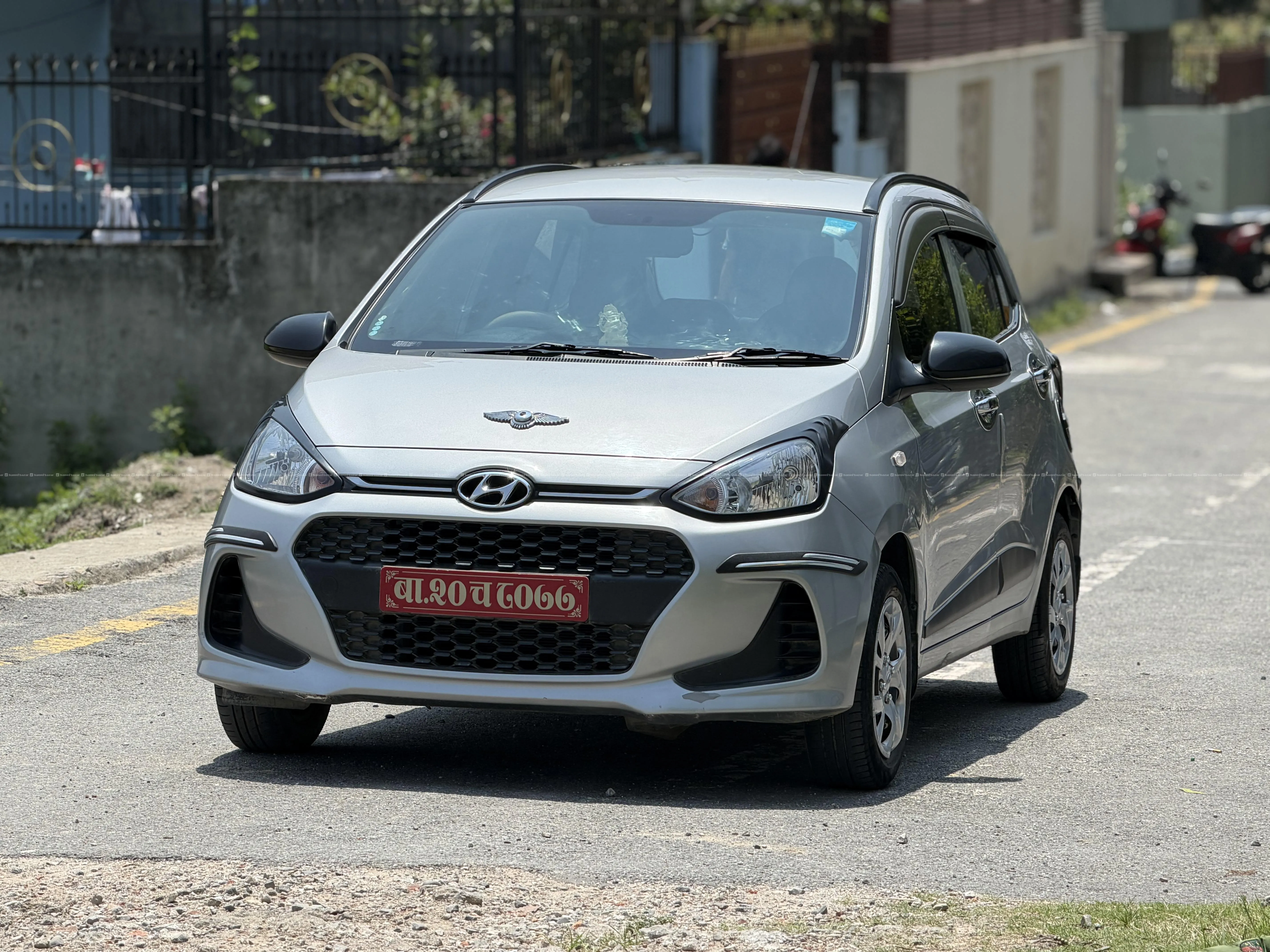 grand i10 magna 6