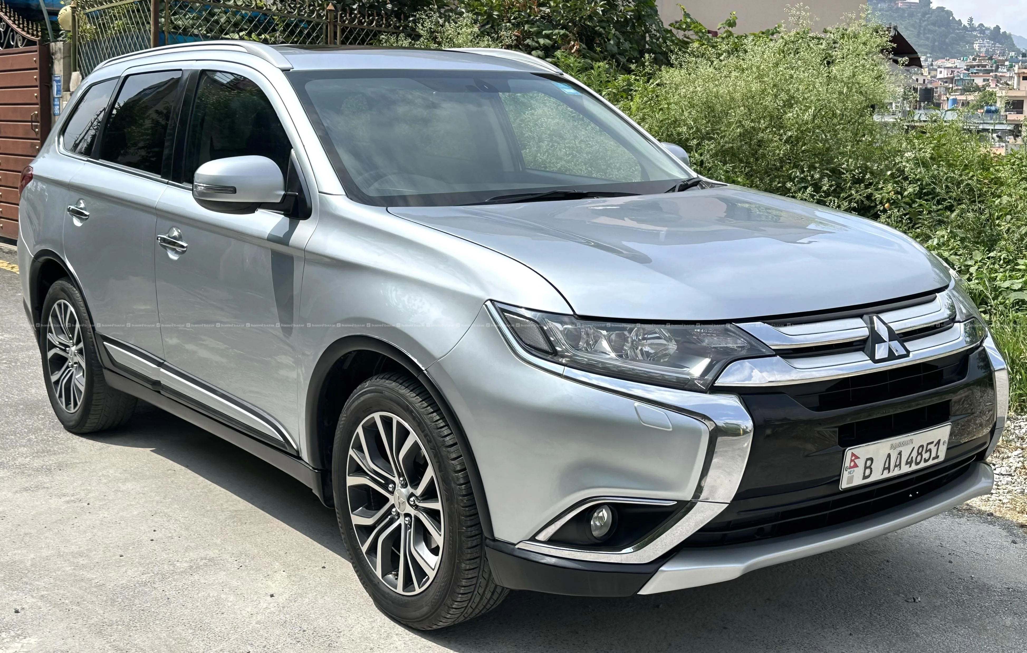 Mitsubhishi Outlander 2015 model for sale 3