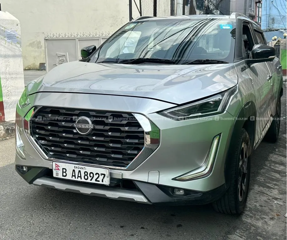 Nissan Magnite [xv Premium] 3